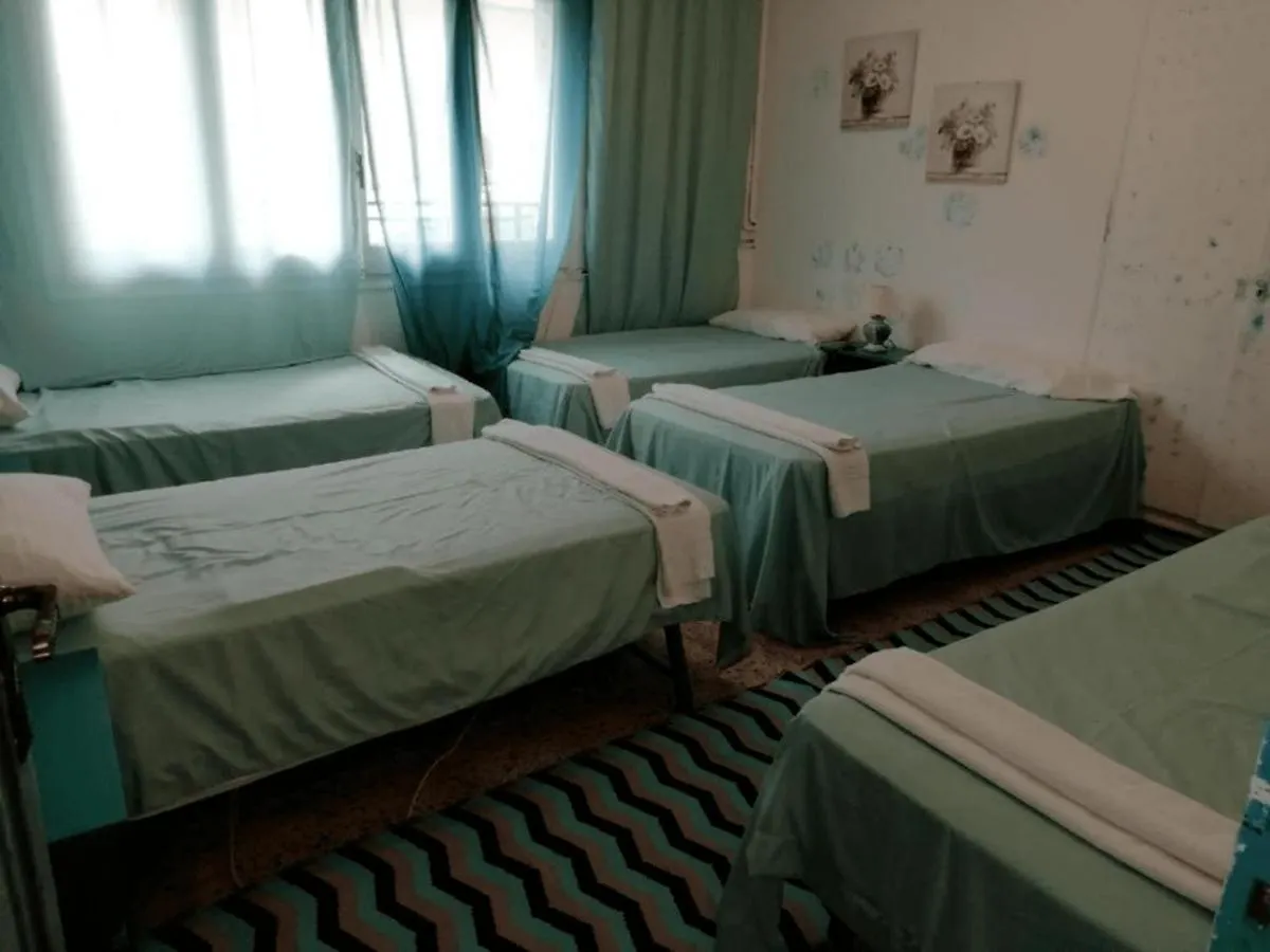 Pensión Can Pau Guesthouse Llançà