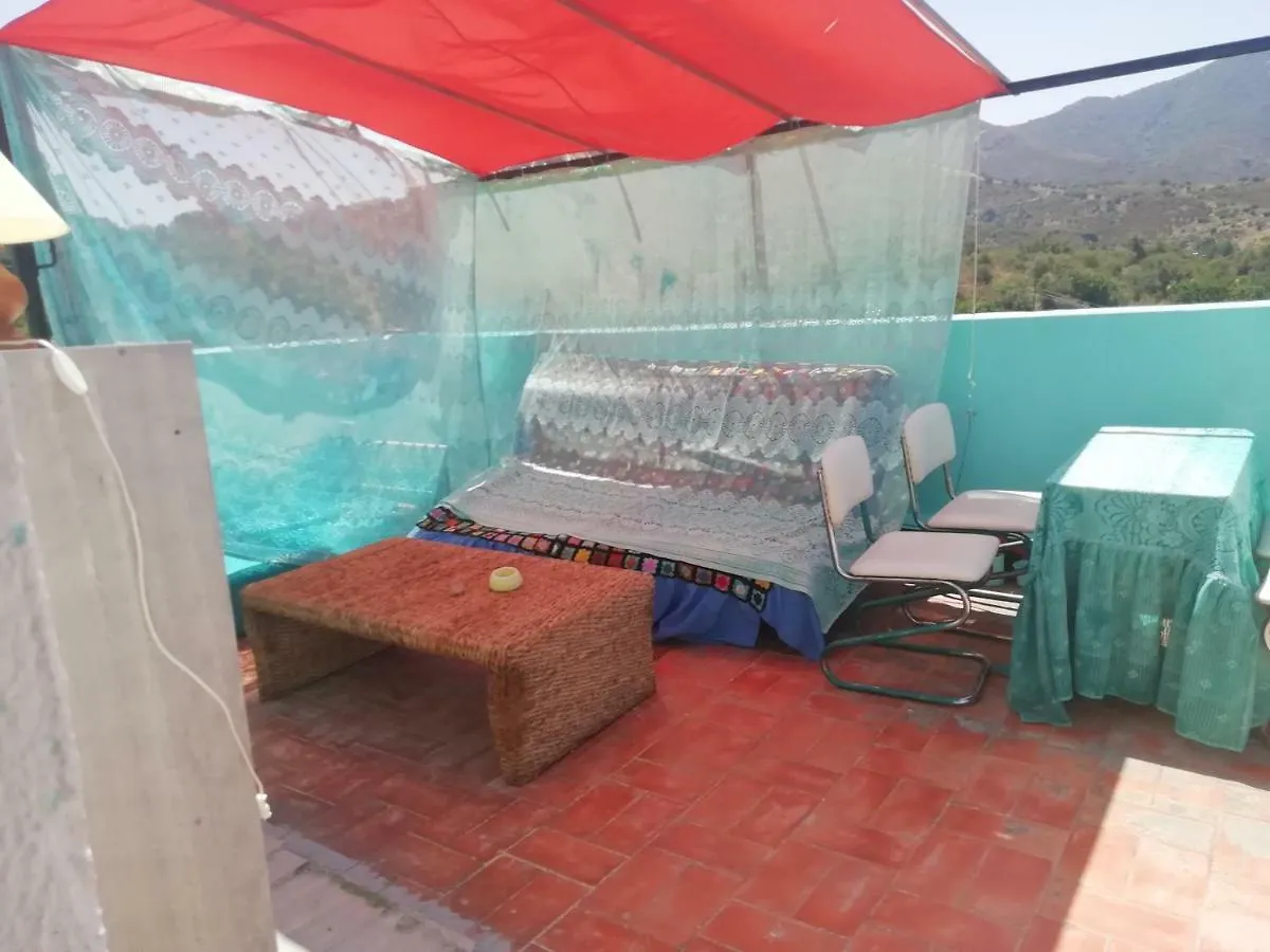 Can Pau Guesthouse Llança